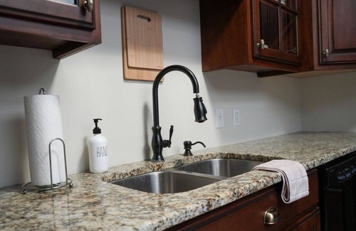 Demopolis Apartment | The Nook