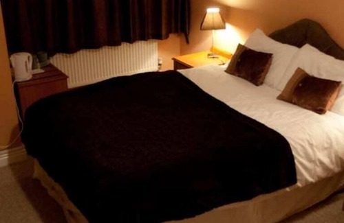 Upton Snodsbury Hotel | The Oak