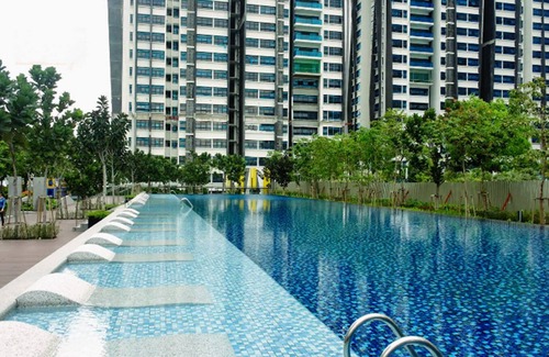 Kampung Bangkong Condo | The OakHome Lakecity @ KL Taman Wahyu 3-bedroom Poolview!