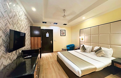 Kalkaji Hotel | The Oakland Plaza by Orion Hotels