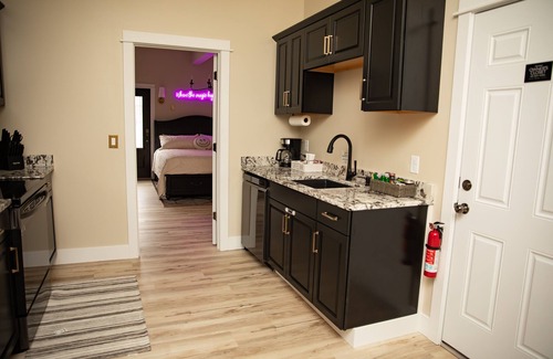 Warsaw Apartment | The Oakley Loft - Near Letchworth State Park