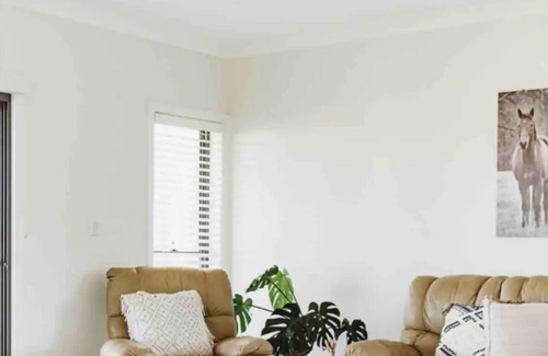 Canowindra Other | The Oaks Country Getaway