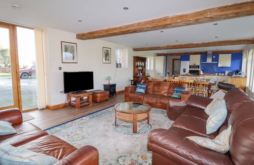 Loppington Cottage | The Oaks