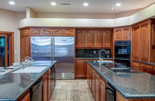 Murrieta House | The Oaktree Estate by Fieldtrip | 7 Acre Private Resort with Lake, Pool & Vineyard