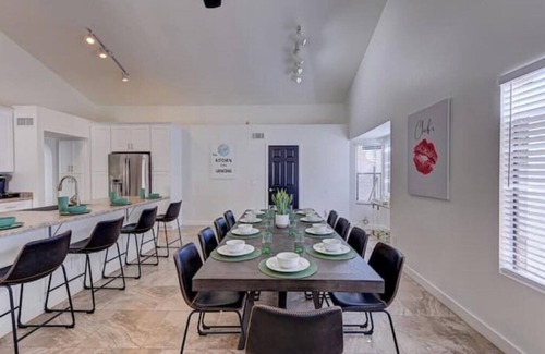 Mesa House | The Oasis Arizona Basketball Court, pool, mini-put, Arcades!