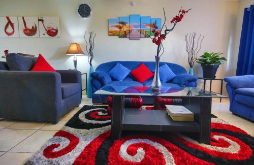 Caribbean Estates House | The Oasis I, Portmore Country Club