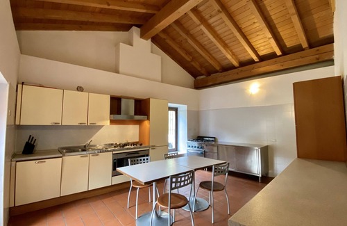 Niardo House | The Oasis in the Village