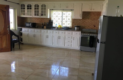 Moore Town Apartment | The Ocean View Villa