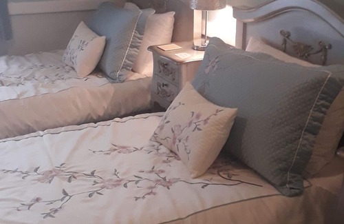 Bilting Bed & Breakfast | The Old Alma