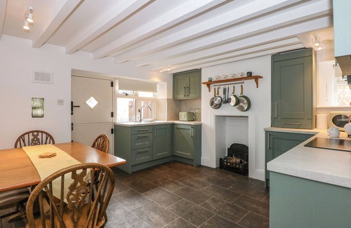 Newborough Cottage | The Old Bakery Cottage