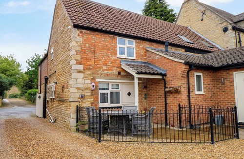 Newborough Cottage | The Old Bakery Cottage