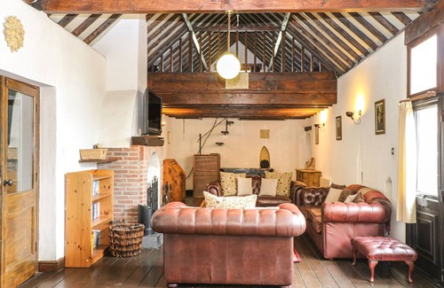 Walcott Cottage | THE OLD BARN, pet friendly, character holiday cottage in Walcott