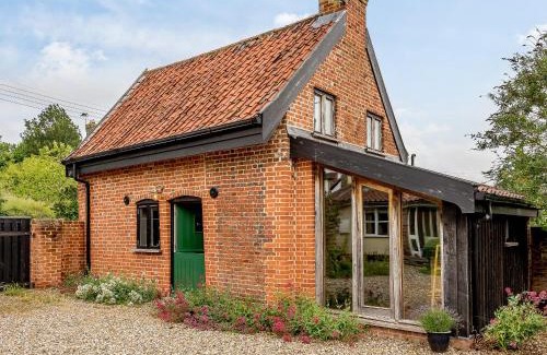 Brockdish House | The Old Bike Shop