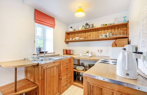 Penselwood Cottage | The Old Bull Stall