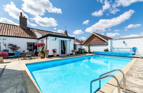 Cawston House | The Old Coach House