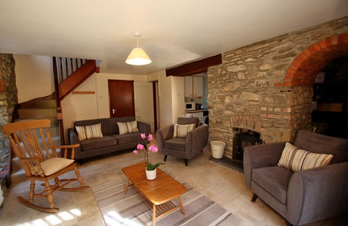 Whitland Cottage | The Old Coach House - Sleeps 2 Adults, 4 Children + 1 Infant