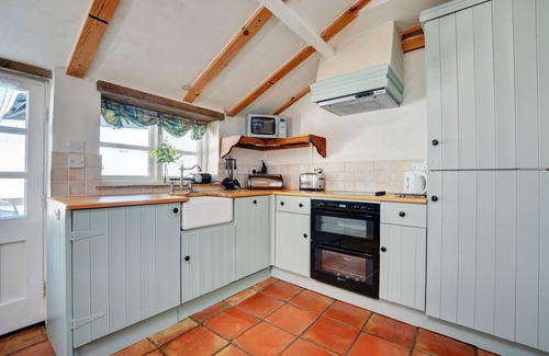 Cawston House | The Old Coach House - Two Bedroom House, Sleeps 4
