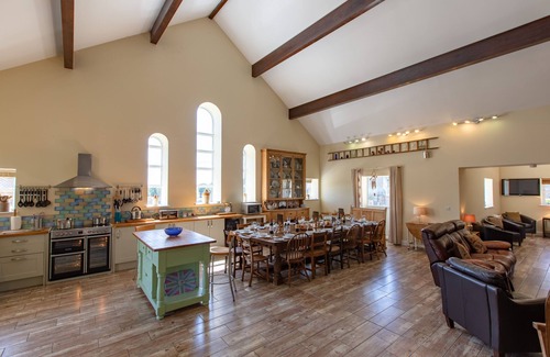 Kidwelly Apartment | The Old Cow Shed (sleeps 16)