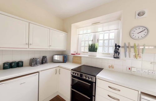 Langford Cottage | The Old Dairy at Combe Lodge - Hopewell