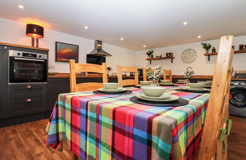 Adisham Cottage | THE OLD DAIRY, pet friendly, country holiday cottage in Wingham