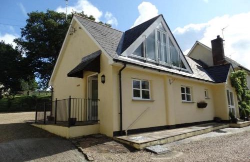 Broadwoodkelly House | The Old Dairy With Indoor Pool In Devon