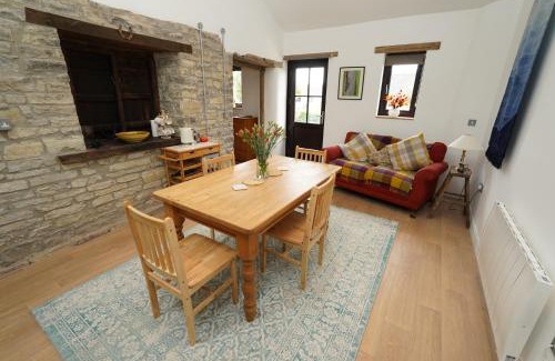 Dundon House | The Old Forge