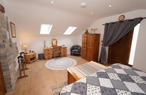Dundon House | The Old Forge