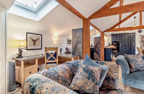 Irstead House | The Old Forge - Swanton Abbott