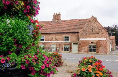 Frampton Hotel | The Old Kings Head