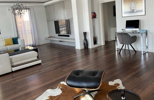 Tata Apartment | The Old Lake Suite - Tata