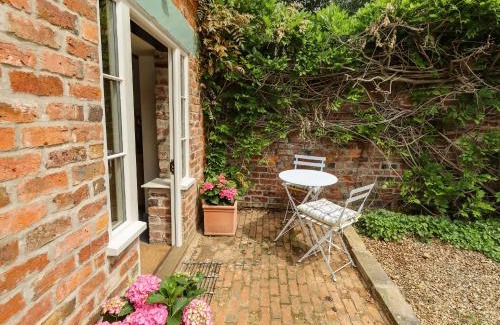 Knipton House | The Old Mower Shed