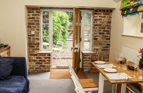 Knipton House | The Old Mower Shed