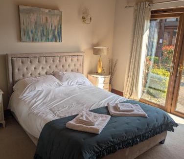 Little Stukeley Cabin | The Old Nene Golf and Country Club - Holiday Lodges
