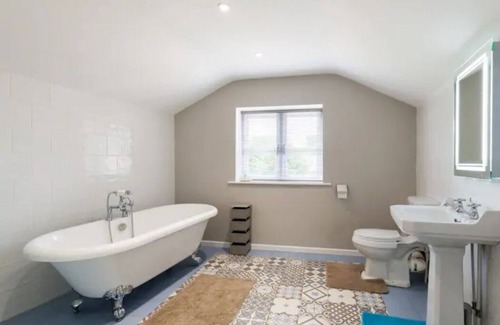 Bretforton House | The Old Post Office - Bretforton Holiday Home