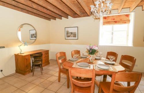 Ampleforth House | The Old Post Office