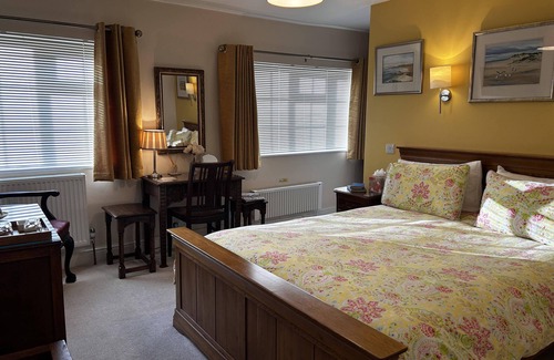 Glentham Bed & Breakfast | The Old Posthouse B&B
