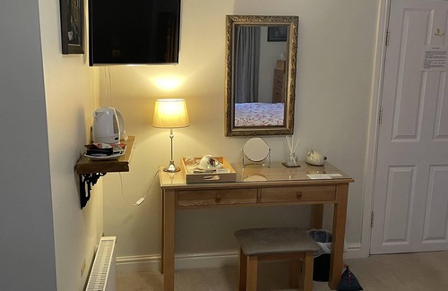 Glentham Bed & Breakfast | The Old Posthouse B&B