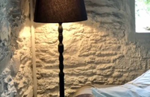 Killurin Cottage | The Old School House Killurin County Wexford - sleeps 4 guests in 2 bedrooms