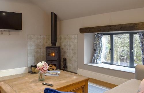 Little Hayfield House | The Old Shippon At New Ringstones Farm