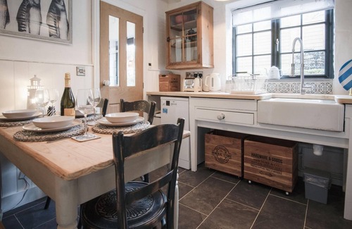 Wiseman's Bridge Cottage | The Old Spa - 2 Bedroom Cottage - Pleasant Valley