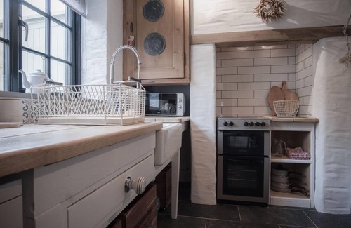 Wiseman's Bridge Cottage | The Old Spa - 2 Bedroom Cottage - Pleasant Valley