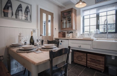 Wiseman's Bridge Cottage | The Old Spa - 2 Bedroom Cottage - Pleasant Valley