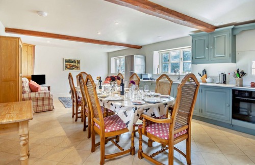 Little Thornage House | The Old Stables - Four Bedroom House, Sleeps 8
