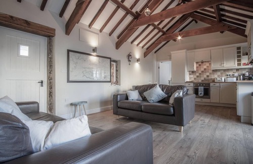 Angle Cottage | The Old Stables - 3 Bedroom Cottage - Angle