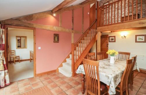Ross-on-Wye House | The Old Stables