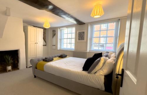 Salisbury House | The Old Surgery