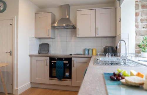 Edingley House | The Old Threshing Barn