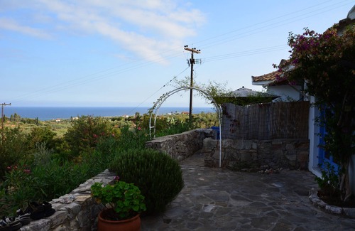 Aipeia House | The Olive Houses Jana Bungalow