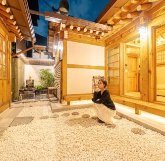 Sajik-dong Apartment | The Onda Premium Hanok Stay near Gyeongbokgung
