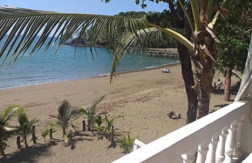 Veraguas House | The only Private Beachfront 2 story House Rental in Pixvae